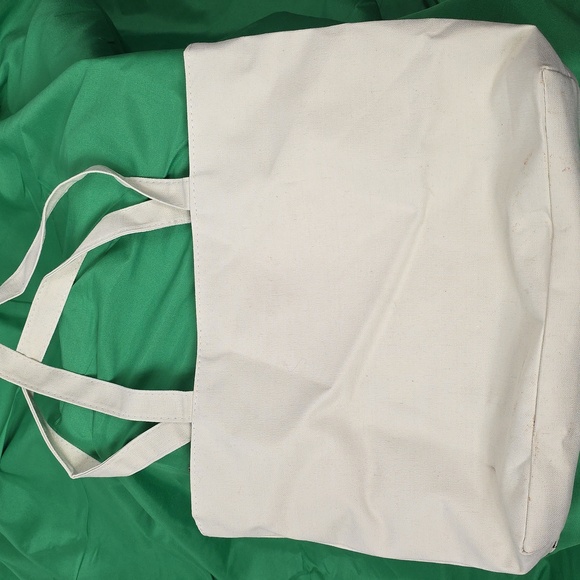 Hello Kitty White and Black Tote Bag 16x11x3 Never Used - Picture 3 of 5